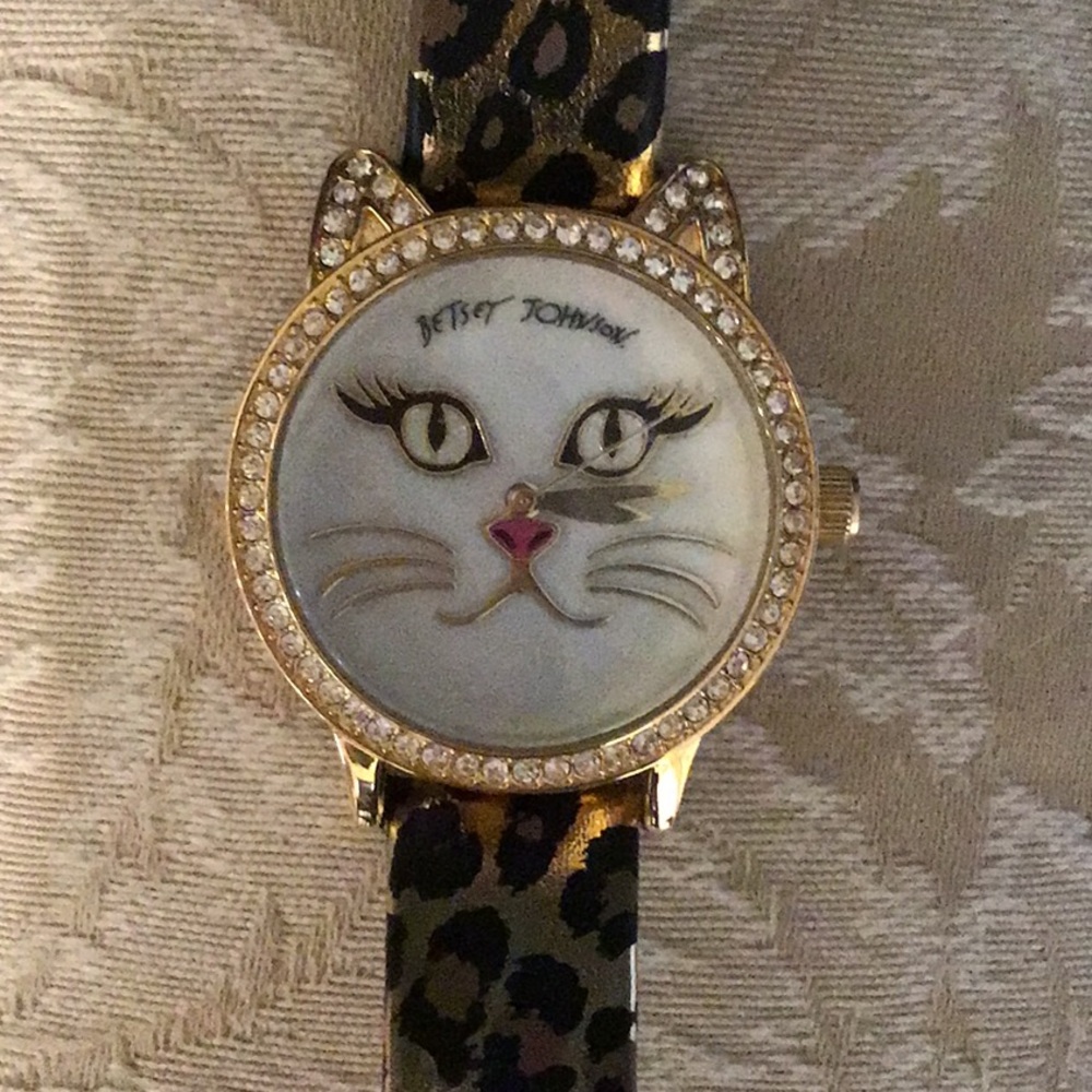 Watch - Picture 3 of 3